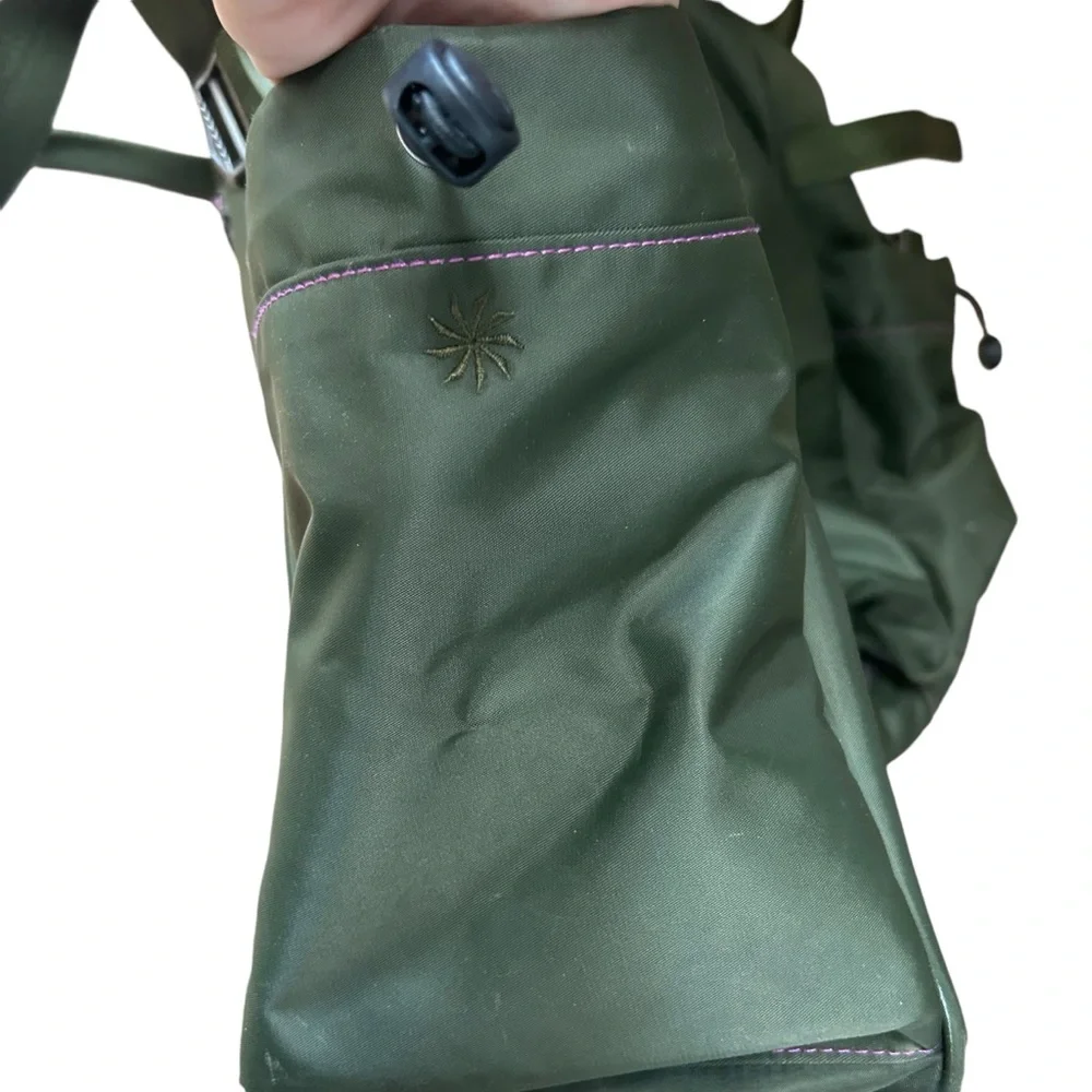 Athleta large travel duffle carry-on bag handles shoulder strap suitcase attach - Picture 4 of 16